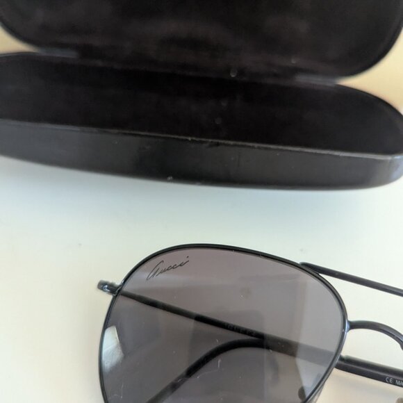 GUCCI AVIATOR FRAME SUNGLASSES - Picture 3 of 5